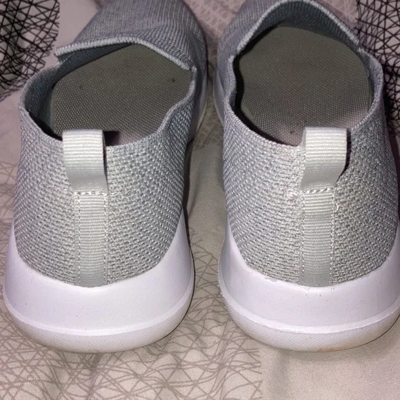 Athletic works memory foam shoes - Picture 4 of 4